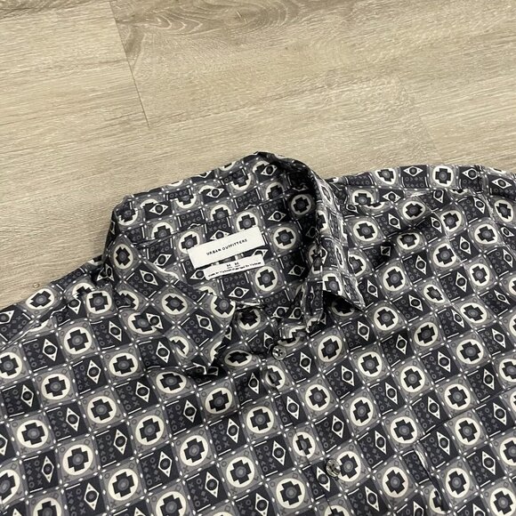 Urban Outfitters Mens Abstract Glossy Satin Long Sleeve Button Down Shirt Size M - Picture 2 of 4